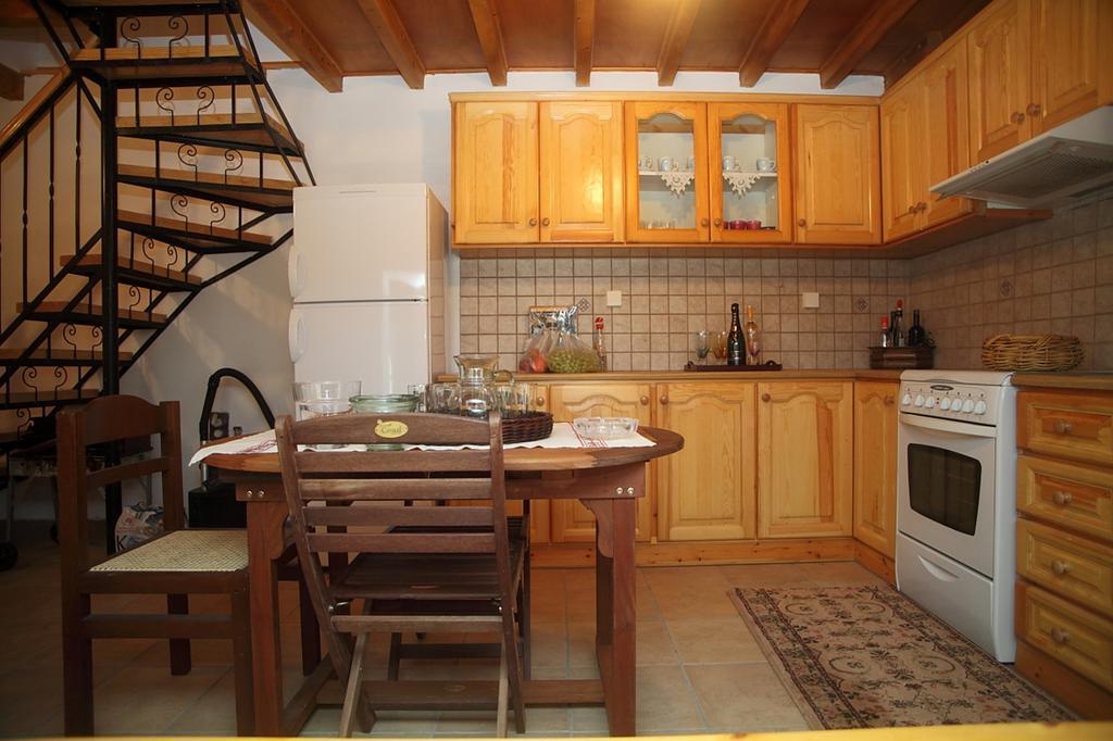 Menelia Cottage Platístoma Pokoj fotografie